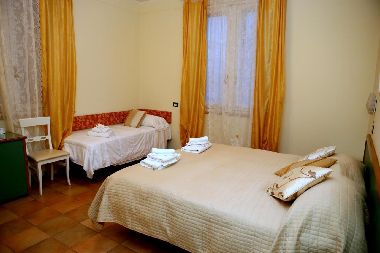 Hotel La Torre Rimini Exterior photo